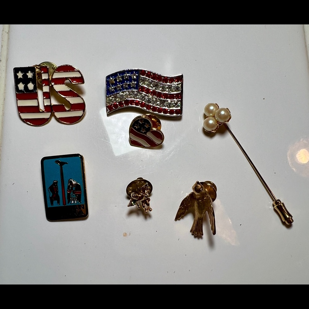 Jewelry costume tack & regular pins lot of 7